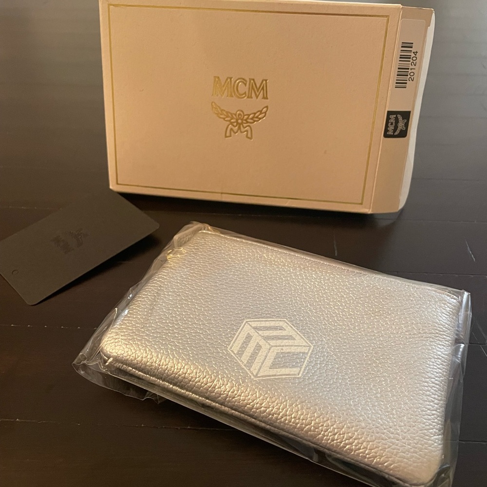 New Silver MCM Wallet with Key chain